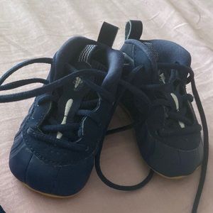 Infant Nike Navy Foamposites size 2c
